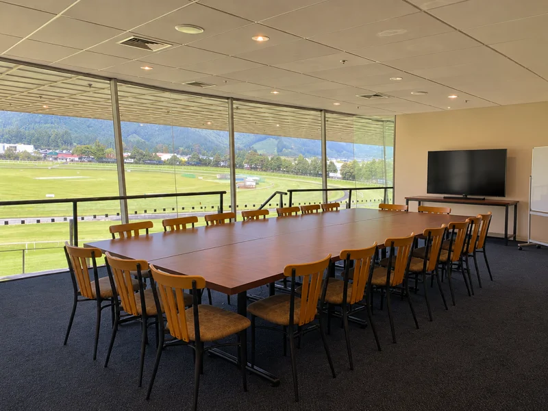 corporate suites meeting space