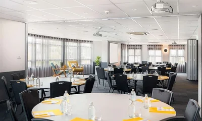 WQ Hotel (formerly known as Atura Wellington)