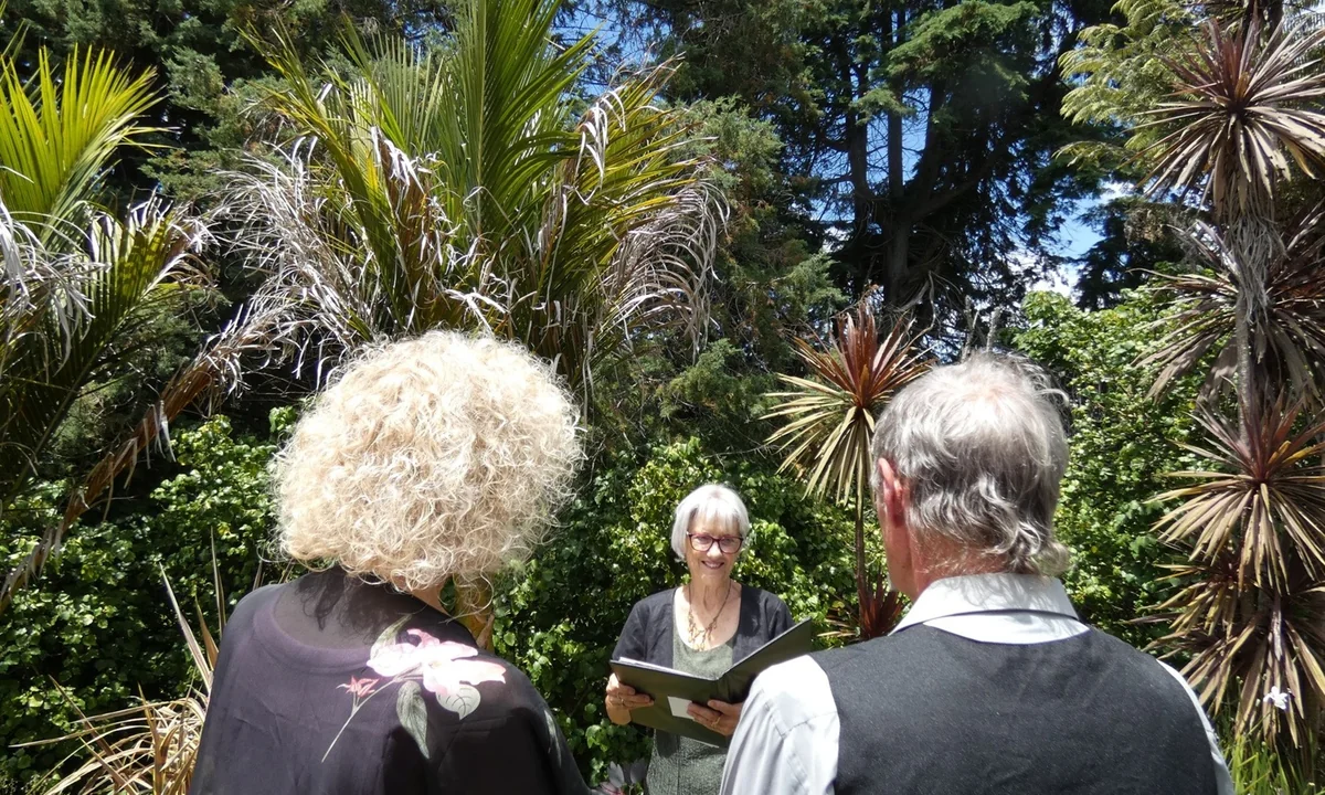 Jeanette Daysh Celebrant