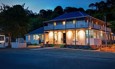 Old Oak Boutique Hotel