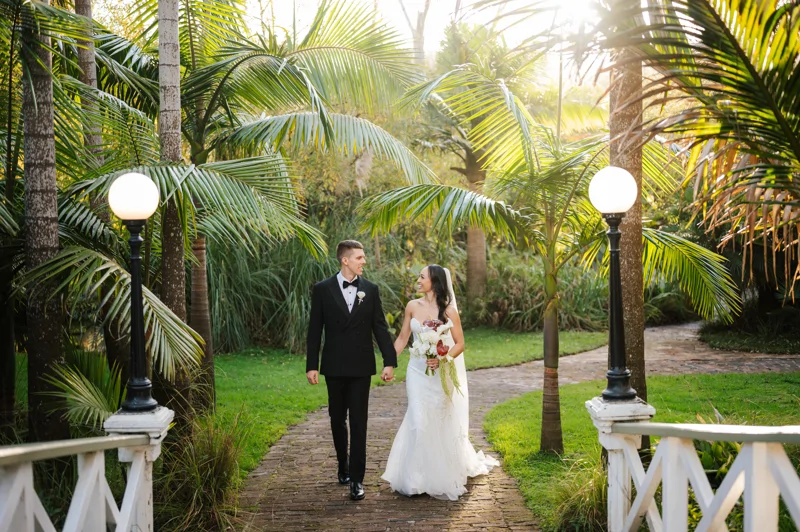 outdoor wedding venues lush gardens