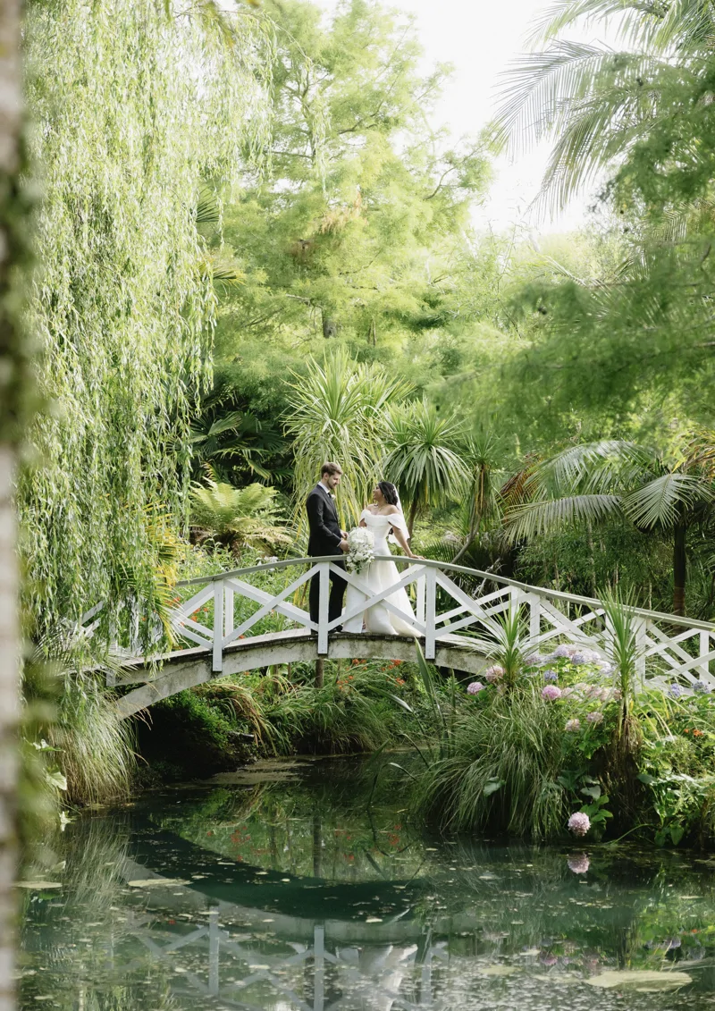 wedding venues auckland ourdoor ceremony bridge photography