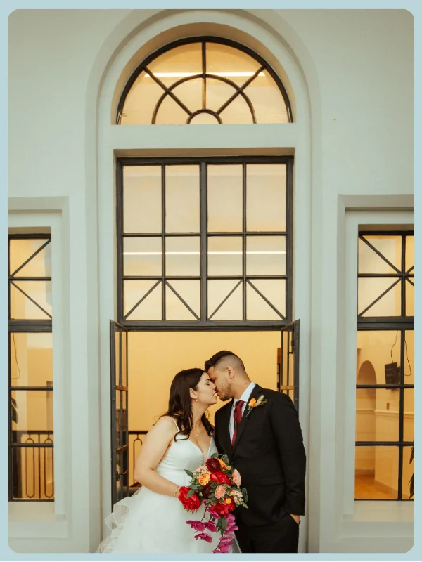 toitoi weddings in assembly ballroom portrait 5