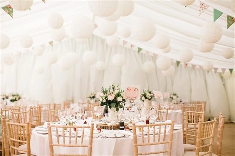Tips For Planning a Summer Marquee Wedding